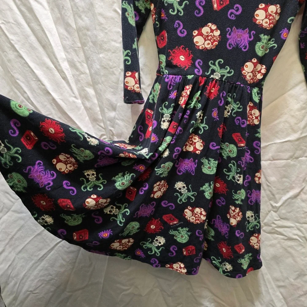 Couture For Every Body XS Dress Novelty Print Skull Octopus Books Cotton Stretch - Picture 9 of 9